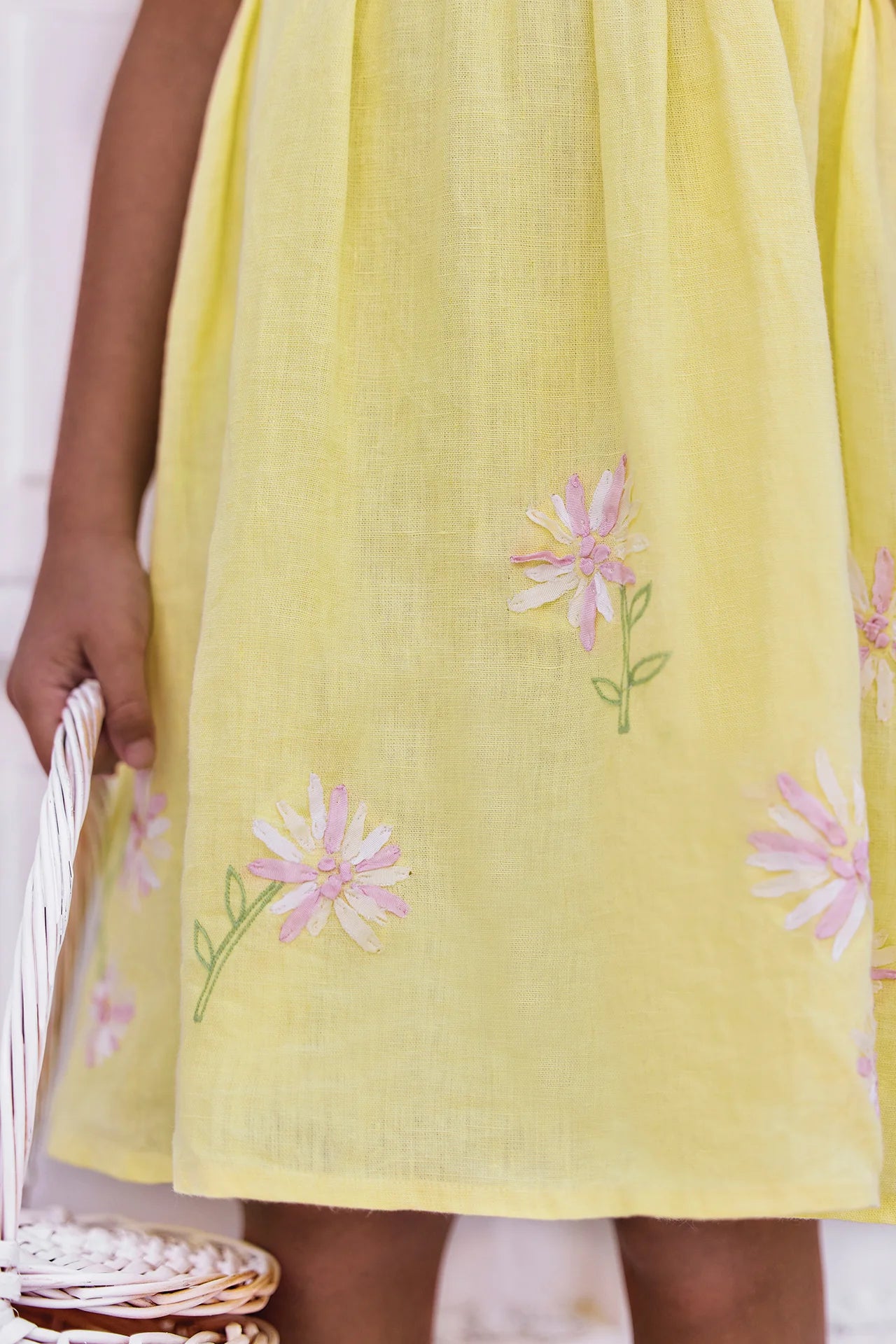 Tartine Sleevless Linen Dress W/ Flower Detail