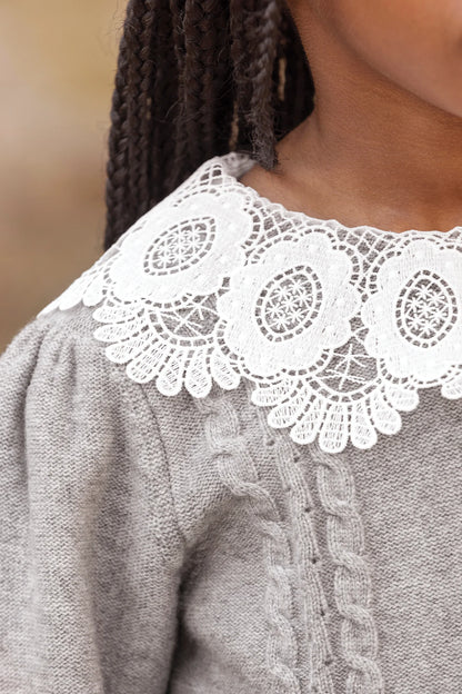 Tartine Lace Collar Pullover Sweater