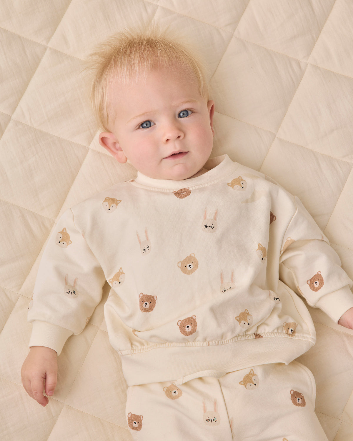 Quincy Mae Sweatshirt & Pant Outfit