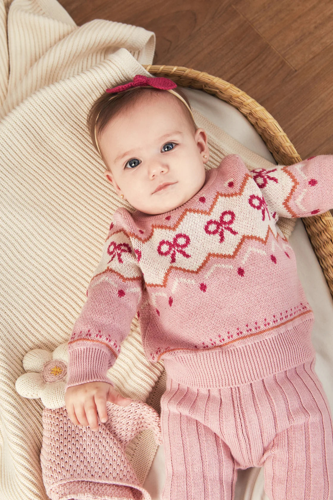 Tun Tun Bow Sweater & Knitted Legging Outfit