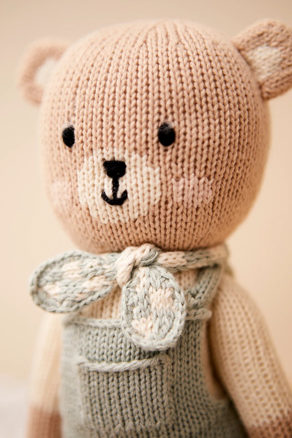 Tun Tun Arthur The Farmer Bear