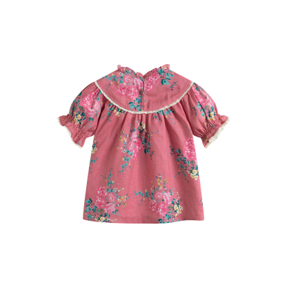 Cera Una Volta July Kaya Outfit